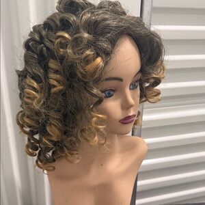 Voluminous Curly Wig in Brown and Blonde